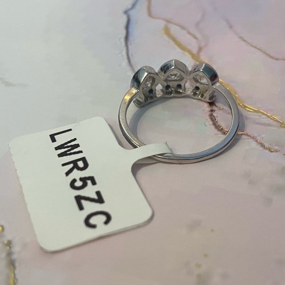 🍭2/$40🌟 NWT Sterling Silver 🦉Owl Trio Ring, Charmed Aroma, Size 6 - Picture 7 of 10